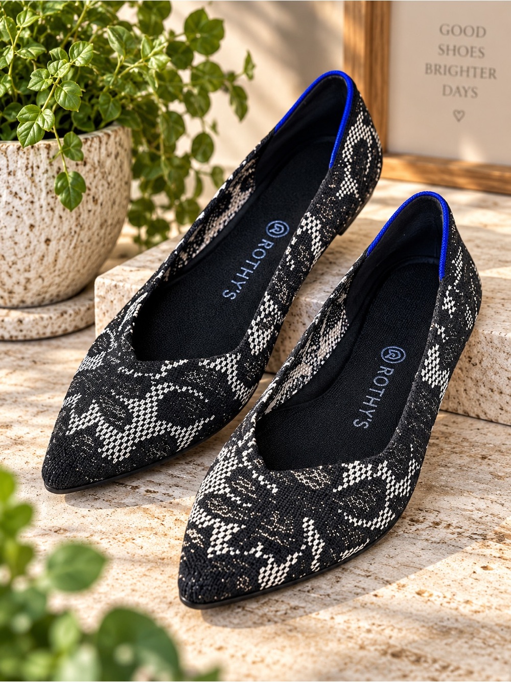 Rothy’s The Point In Her Shoes Black White Floral Knit Flats Size 6